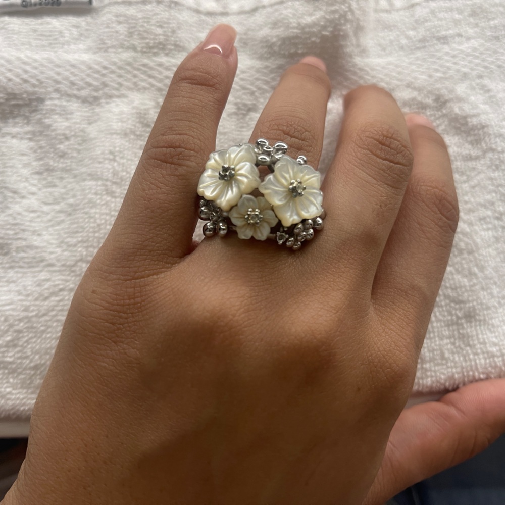 costume jewelry ring